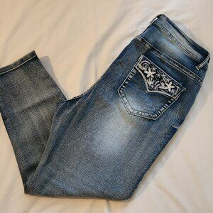 Embroidered pocket jeans sz 2X ankle crop  great condition sz 18W ?